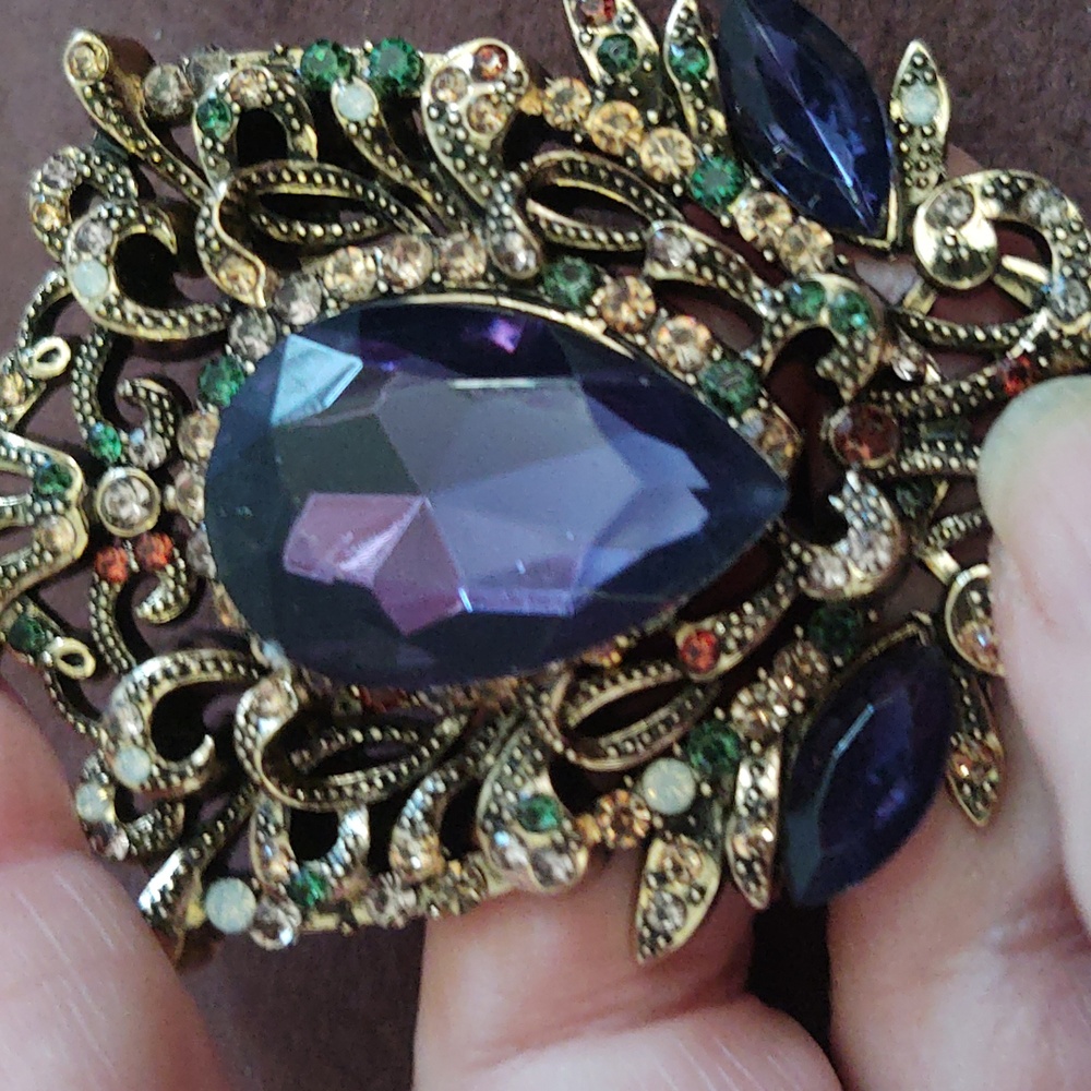 Victorian Style Blue Rhinestone Brooch - Picture 2 of 3